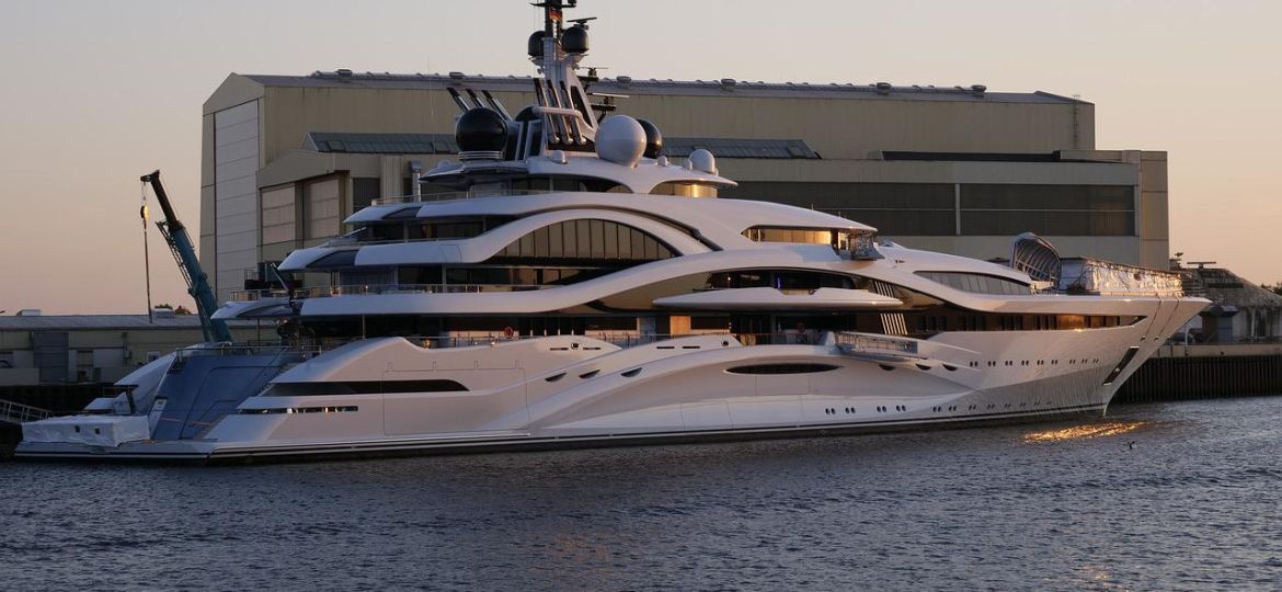 luxury-yacht-g4c9e5ef81_1280